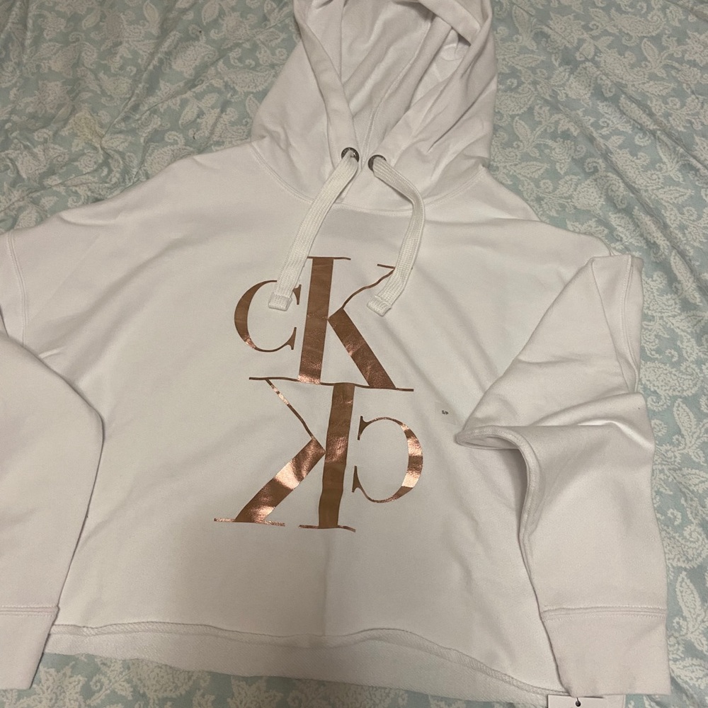 Sweatshirt - Picture 2 of 6